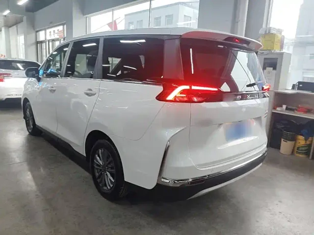 Maxus G50 — Фото автомобиля 4