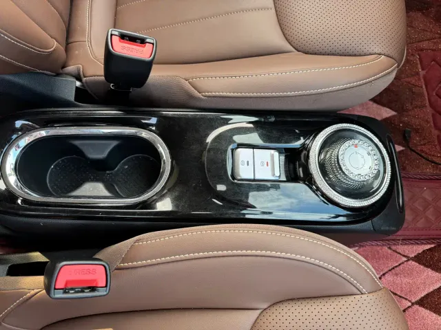 Wuling Bingo — Фото автомобиля 12