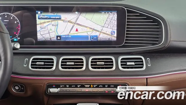 Mercedes-Benz GLE-Class — Фото автомобиля 13