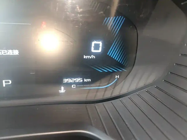 Wuling Asta — Фото автомобиля 11