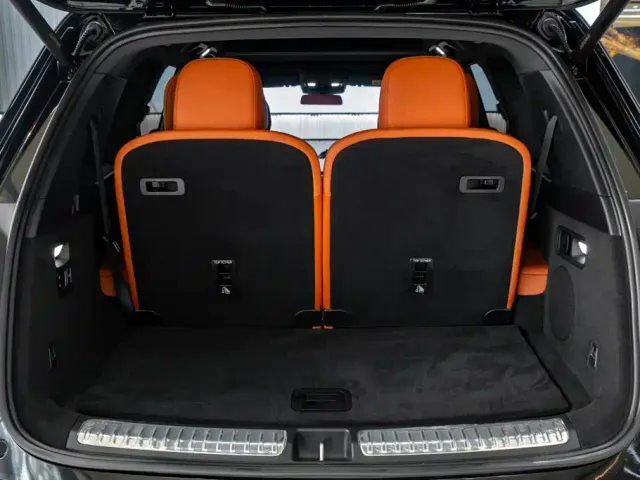 Li Auto L8 — Фото автомобиля 14