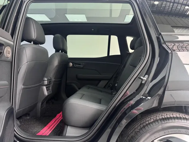 Toyota BoZhi 3X — Фото автомобиля 11