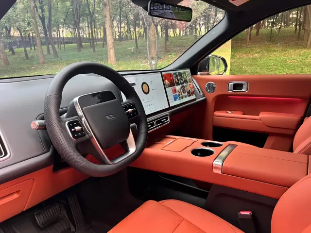 Li Auto L9 — Фото автомобиля 6