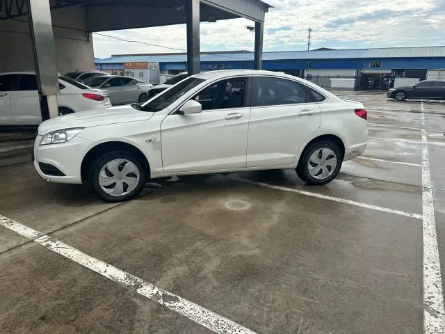BAIC New Energy BAIC EU Series — Фото автомобиля 2