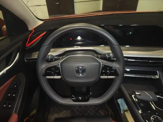 Changan Eado — Фото автомобиля 11