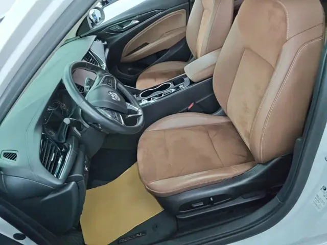 Buick Regal — Фото автомобиля 14