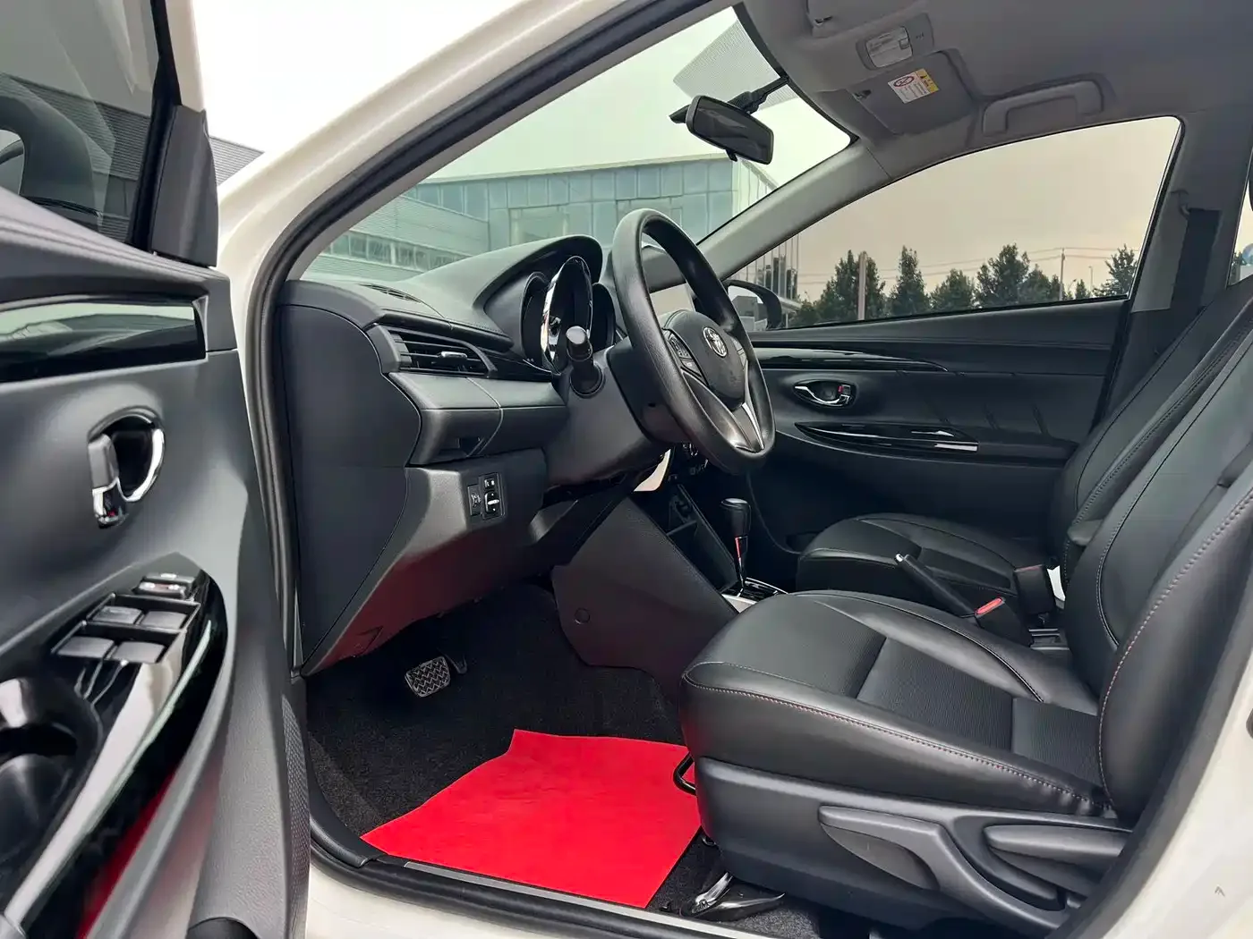 Toyota YARiS L Zhi Xuan 2022 Zhi Xuan X 1.5L CVT Luxury PLUS Edition — Фото автомобиля 8
