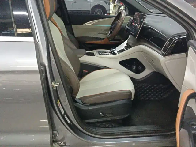BYD Song Pro — Фото автомобиля 24