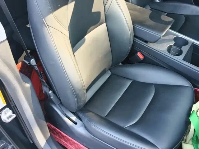 Tesla Model Y — Фото автомобиля 24
