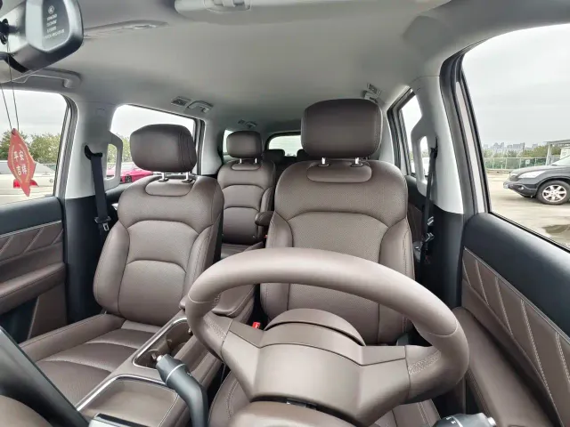 Wuling Starlight 730 — Фото автомобиля 19