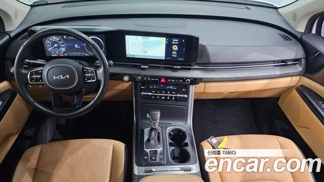 Kia Carnival Generation 4 — Фото автомобиля 9