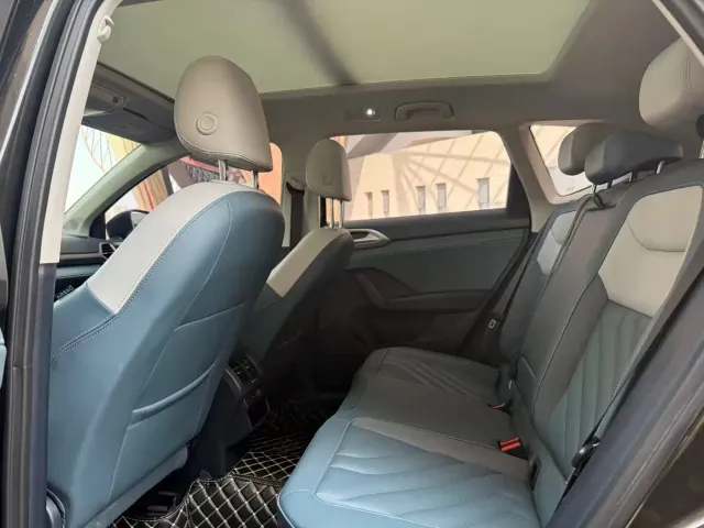 Volkswagen Tharu — Фото автомобиля 7
