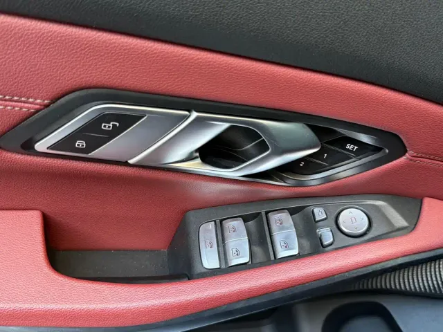 BMW 3 Series — Фото автомобиля 18