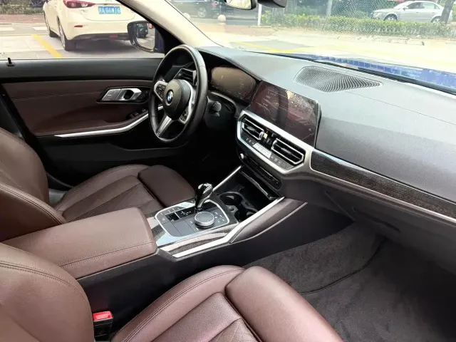 BMW 3 Series — Фото автомобиля 6