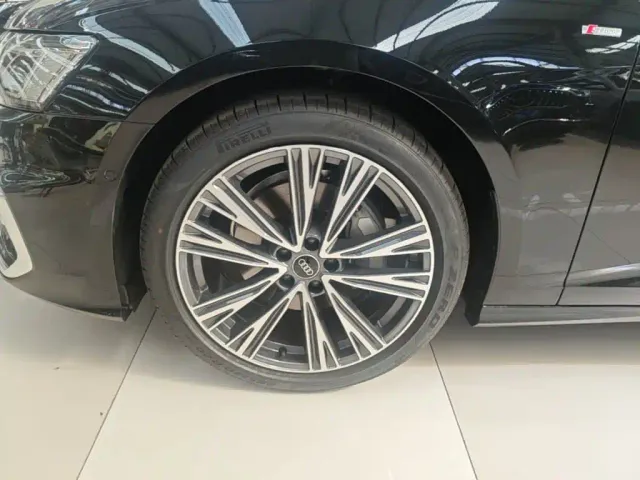 Audi A6L — Фото автомобиля 22