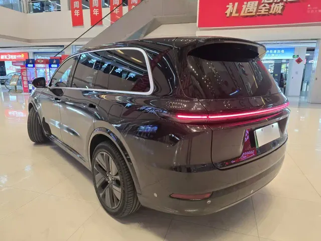 Li Auto L9 — Фото автомобиля 4