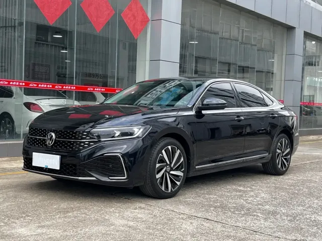 Фотография автомобиля — Volkswagen Passat
