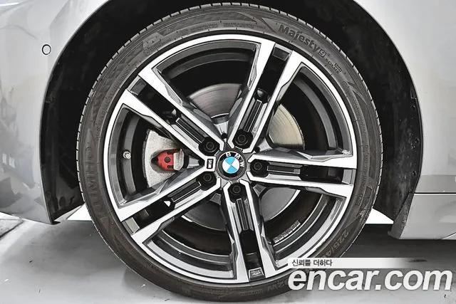 BMW 1 Series F40 — Фото автомобиля 11