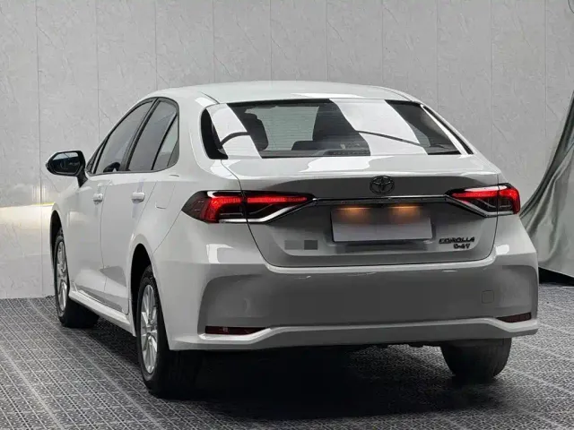 Toyota Corolla — Фото автомобиля 7