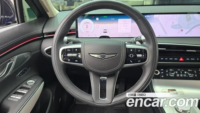 Genesis GV70 — Фото автомобиля 13