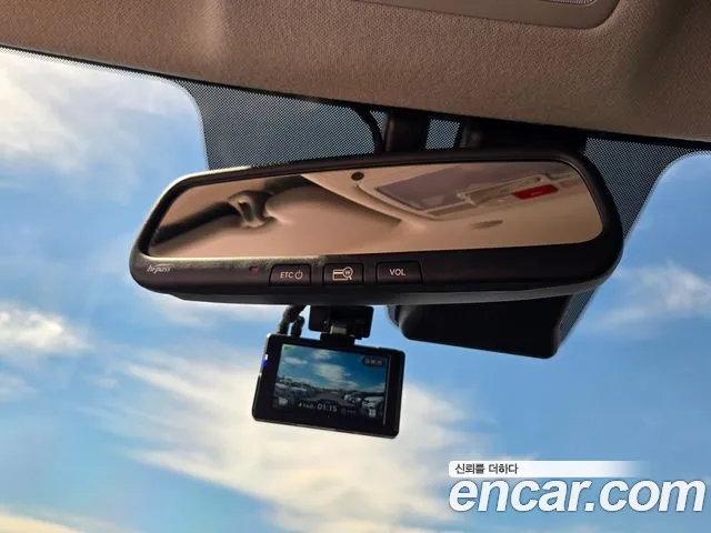 Hyundai Venue — Фото автомобиля 15