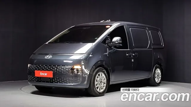 Фотография автомобиля — Hyundai Staria