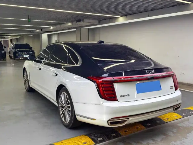 Hongqi H9 — Фото автомобиля 16