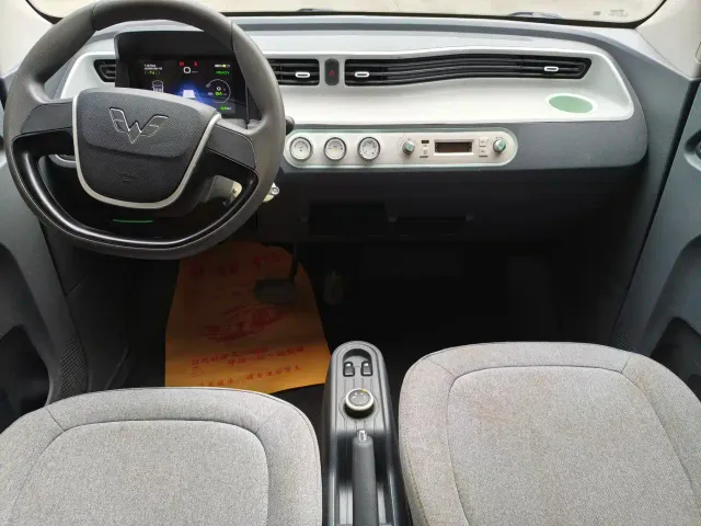 Wuling Hongguang Mini EV — Фото автомобиля 11
