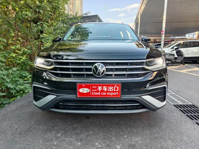 Volkswagen Tiguan L — Фото автомобиля 2