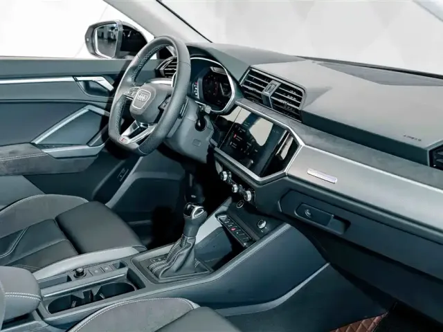 Audi Q3 Sportback — Фото автомобиля 17