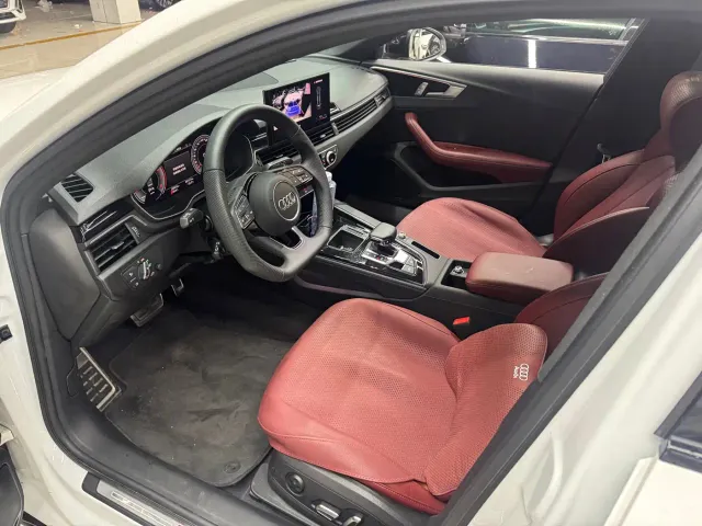 Audi A4L — Фото автомобиля 3