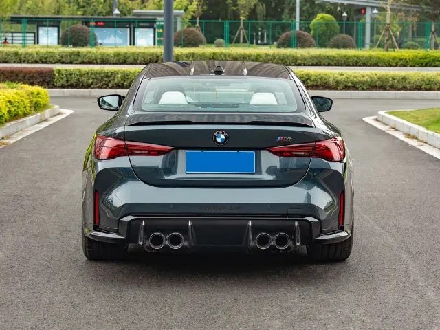 BMW M4 — Фото автомобиля 5