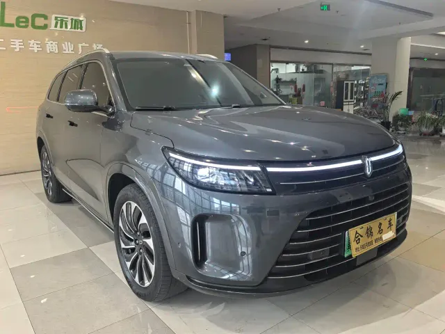 Aito M7 — Фото автомобиля 3