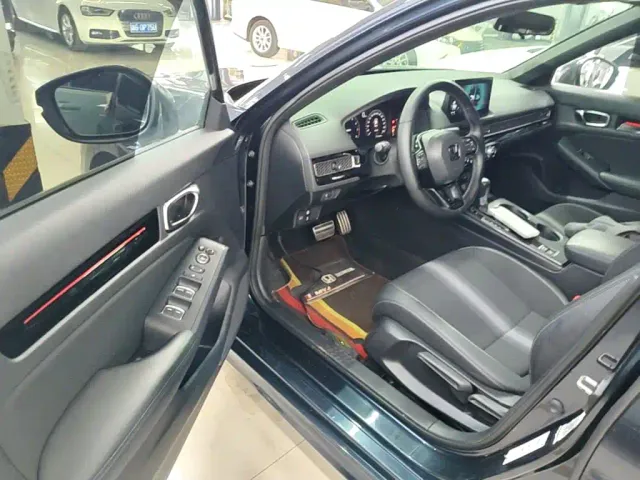 Honda Civic — Фото автомобиля 15