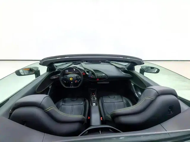 Ferrari SF90 — Фото автомобиля 8