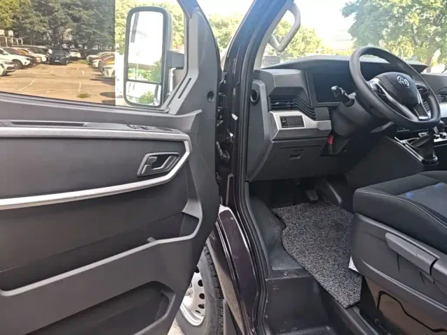 Dongfeng Yufeng — Фото автомобиля 15