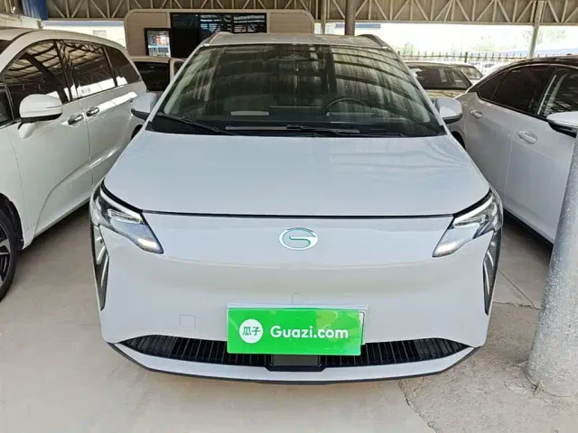 GAC Aion Y — Фото автомобиля 2
