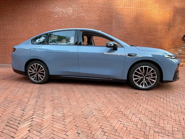 Leapmotor B01 — Фото автомобиля 4