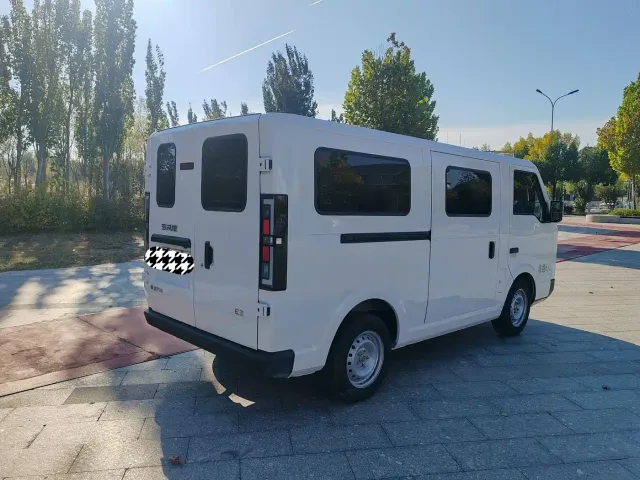 Shineray Xinyuan E3 — Фото автомобиля 5