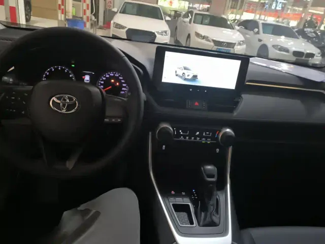 Toyota Wildlander — Фото автомобиля 5