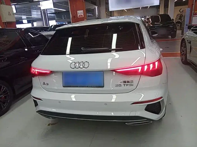 Audi A3 — Фото автомобиля 5