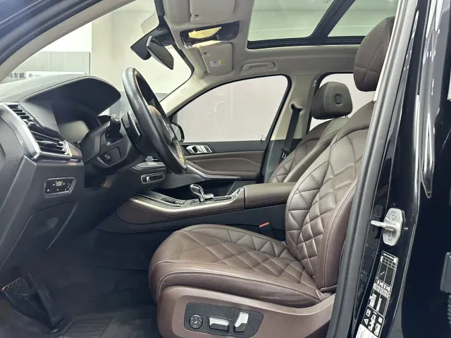BMW X5 — Фото автомобиля 10