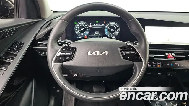 Kia Niro New — Фото автомобиля 17
