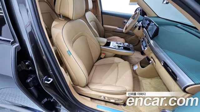 Genesis GV60 — Фото автомобиля 19