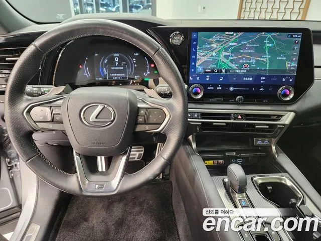 Lexus RX — Фото автомобиля 9
