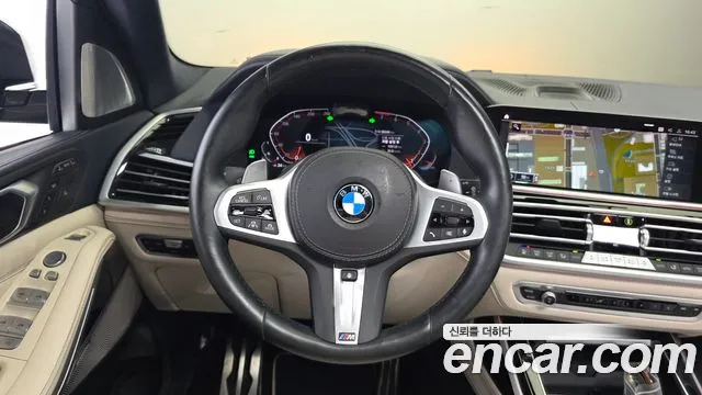 BMW X7 xDrive 40i M Sport Онлайн Exclusive Edition 6 мест — Фото автомобиля 13