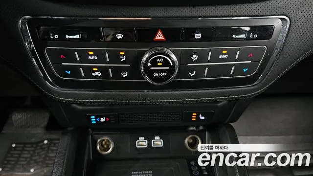 KG_Mobility_Ssangyong Rexton Новый Rexton Sport Khan Дизель 2.2 4WD — Фото автомобиля 27