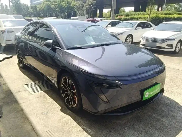 Nissan N7 — Фото автомобиля 3