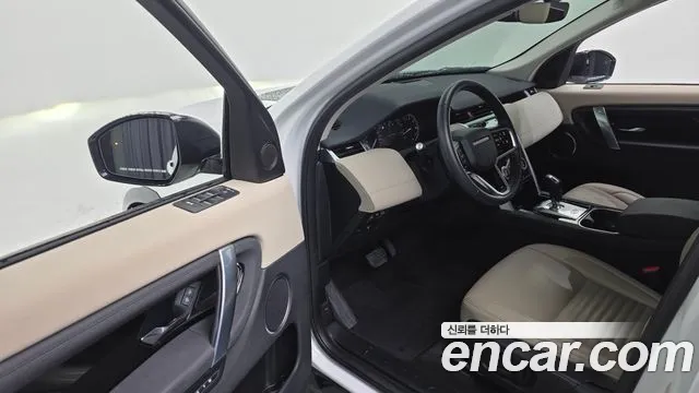 Land Rover Discovery Sport Generation 2 — Фото автомобиля 12