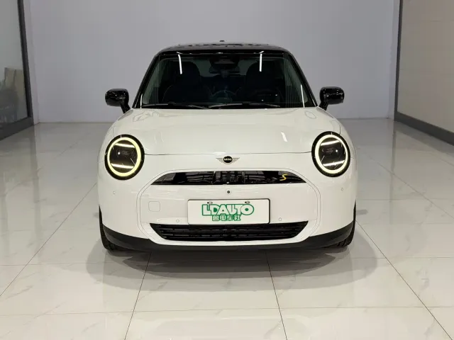 MINI Cooper — Фото автомобиля 2